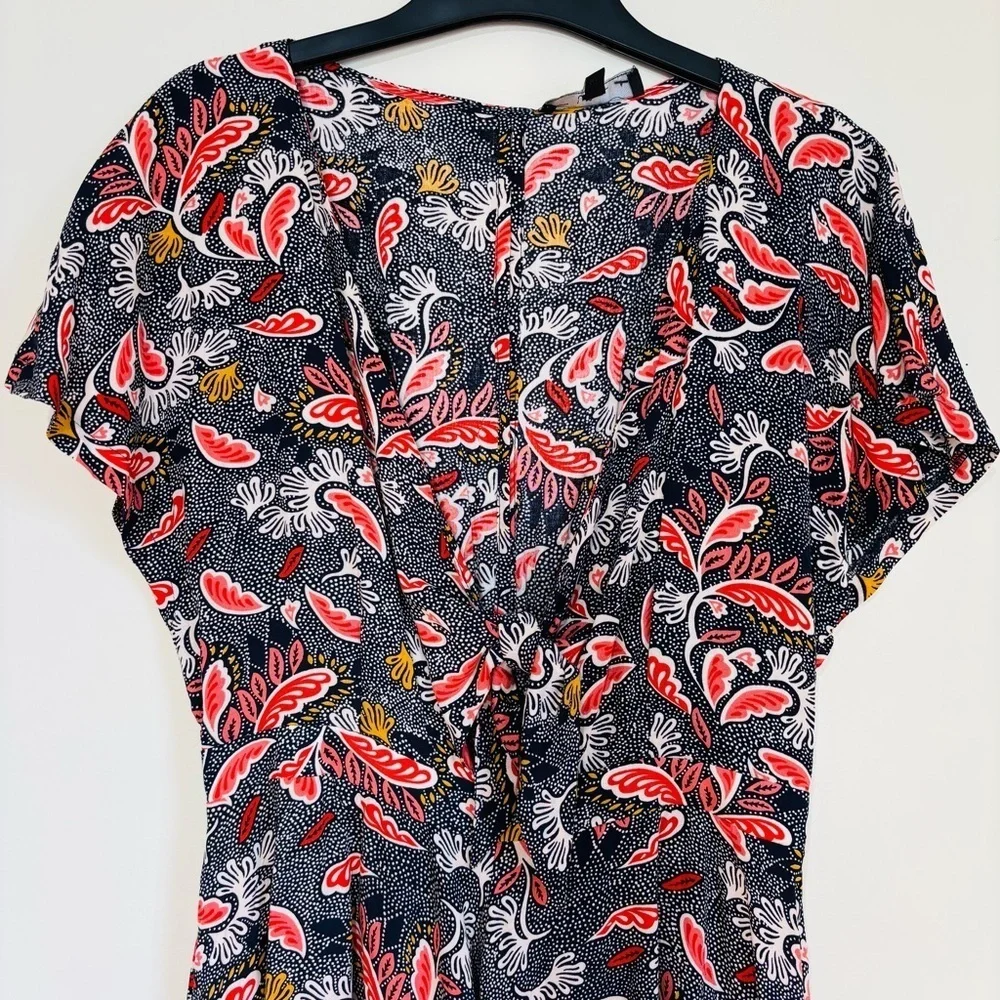 Lulus Dondi Boho Beach Navy White leaf Print V-Neck lagenlook Whimsical Romper L